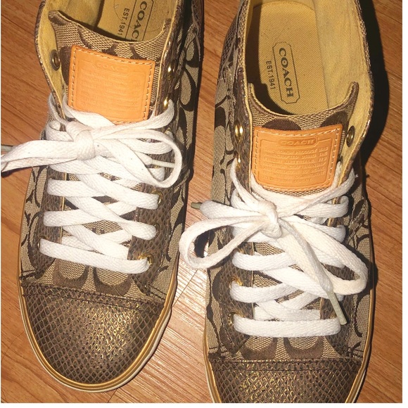 Coach Shoes size 8.5 - Picture 6 of 9